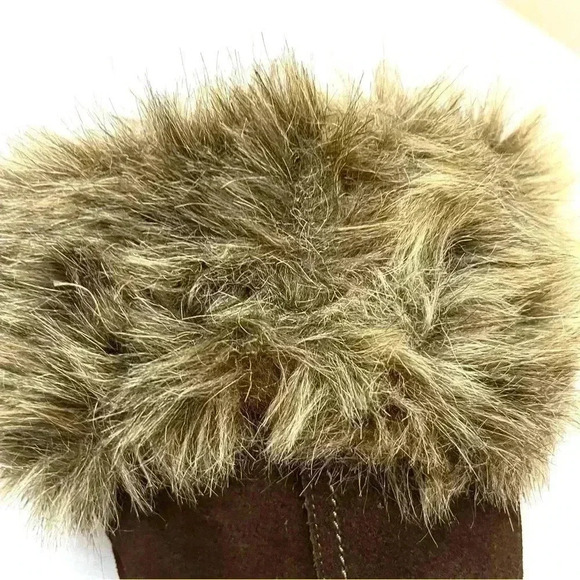 Marc Fisher Brown Suede “70’s” Rubber Wedge Faux Fur Top Buckle Boots Size 9M - Picture 6 of 16